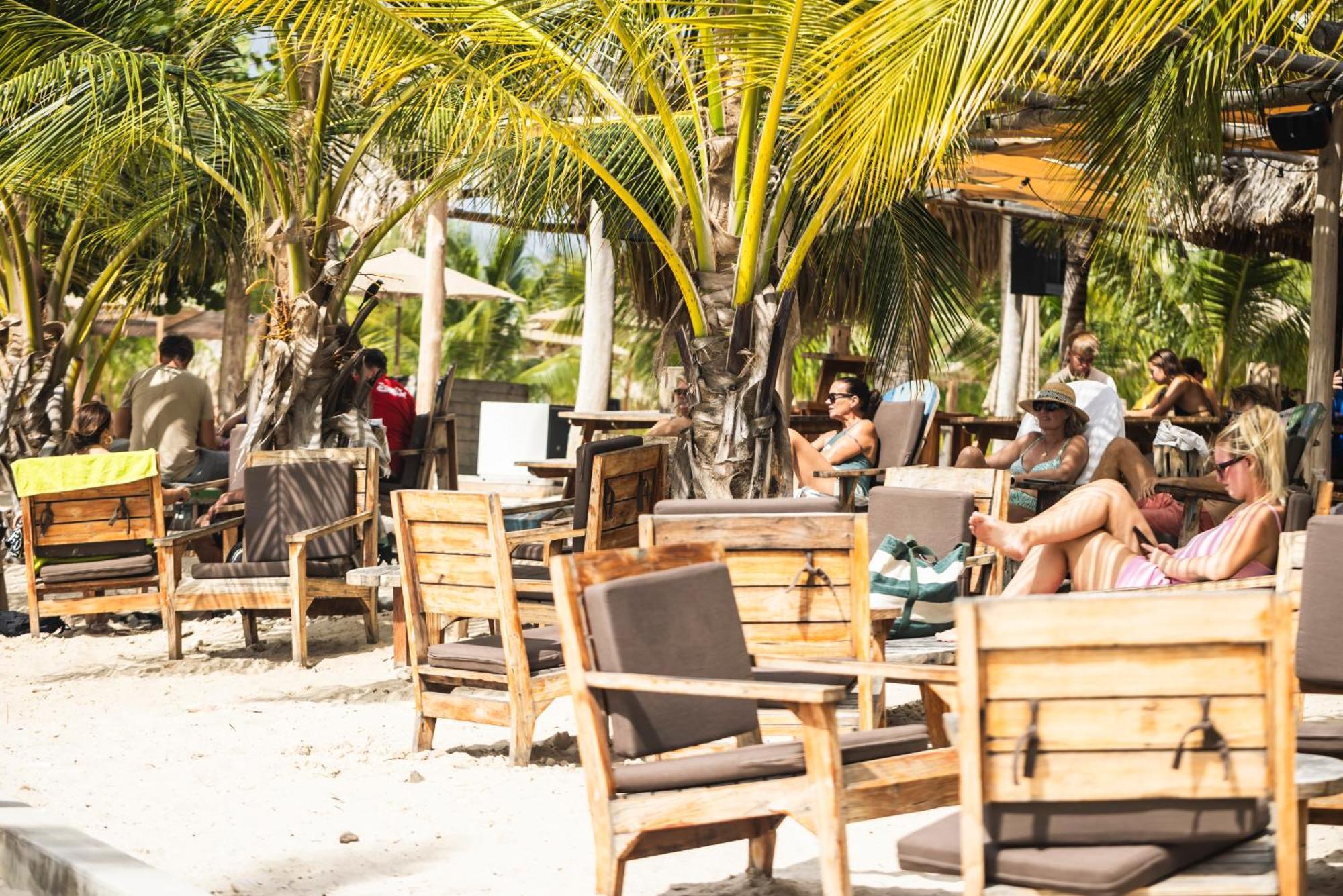 Chogogo Dive & Beach Resort Bonaire Kralendijk  Bagian luar foto